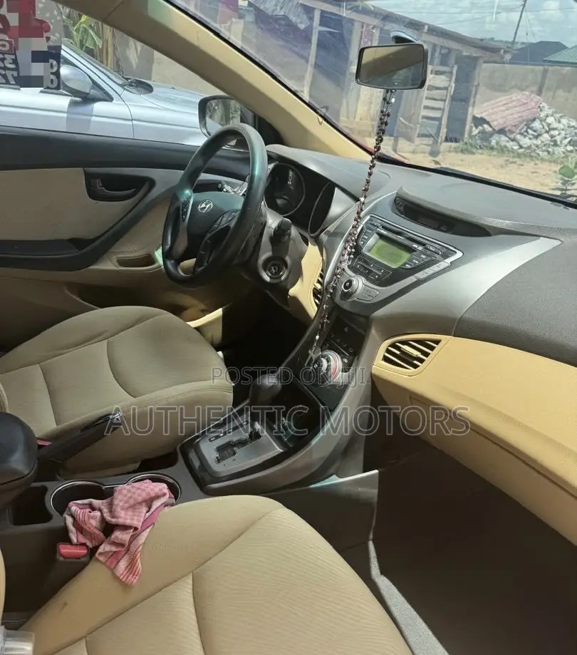 Hyundai Elantra GLS Sedan FWD (1.8L 4cyl 6M) 2013 Red