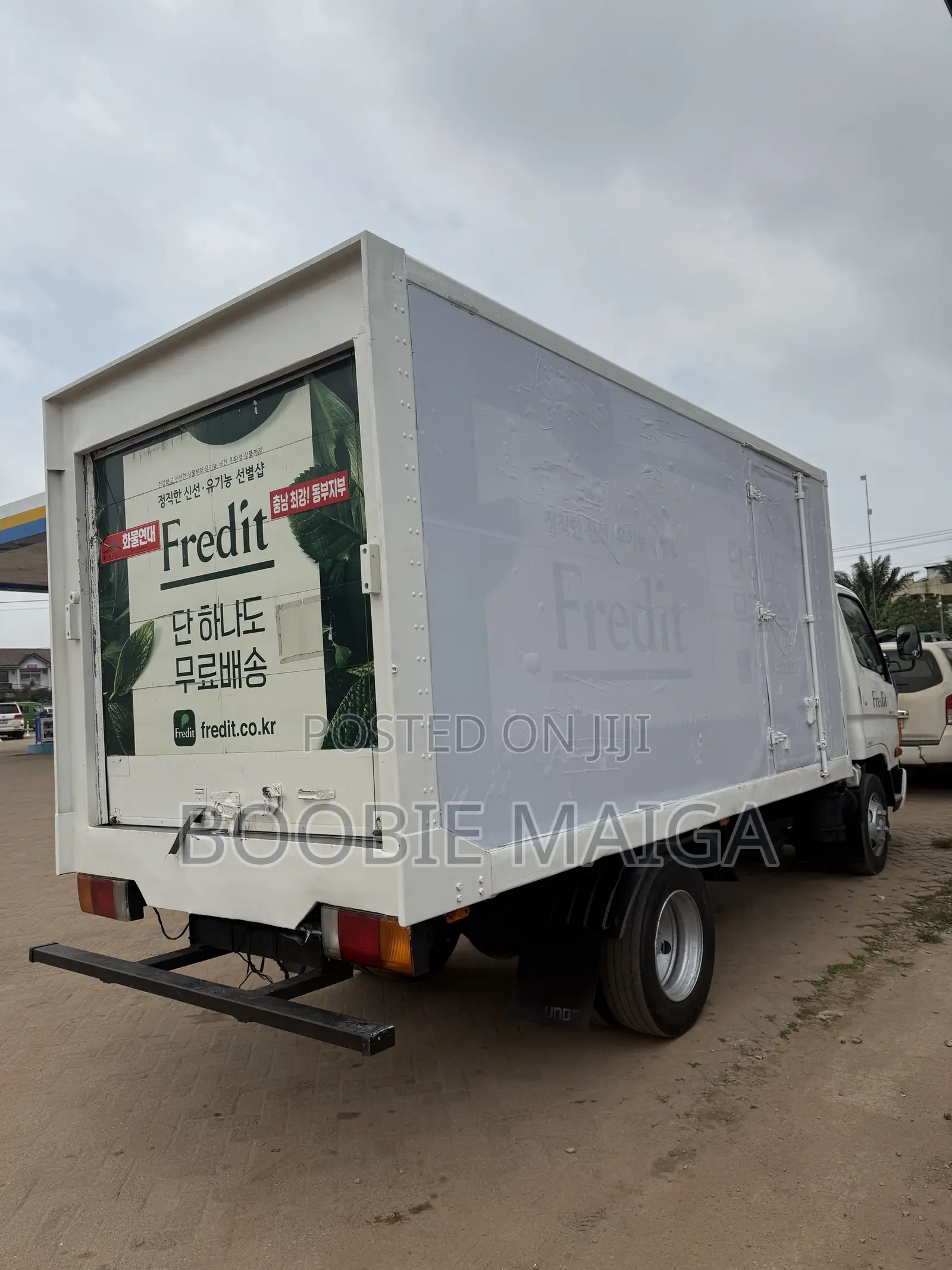 Hyundai Mighty Refrigerator Truck