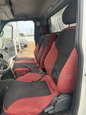 Hyundai Mighty Refrigerator Truck