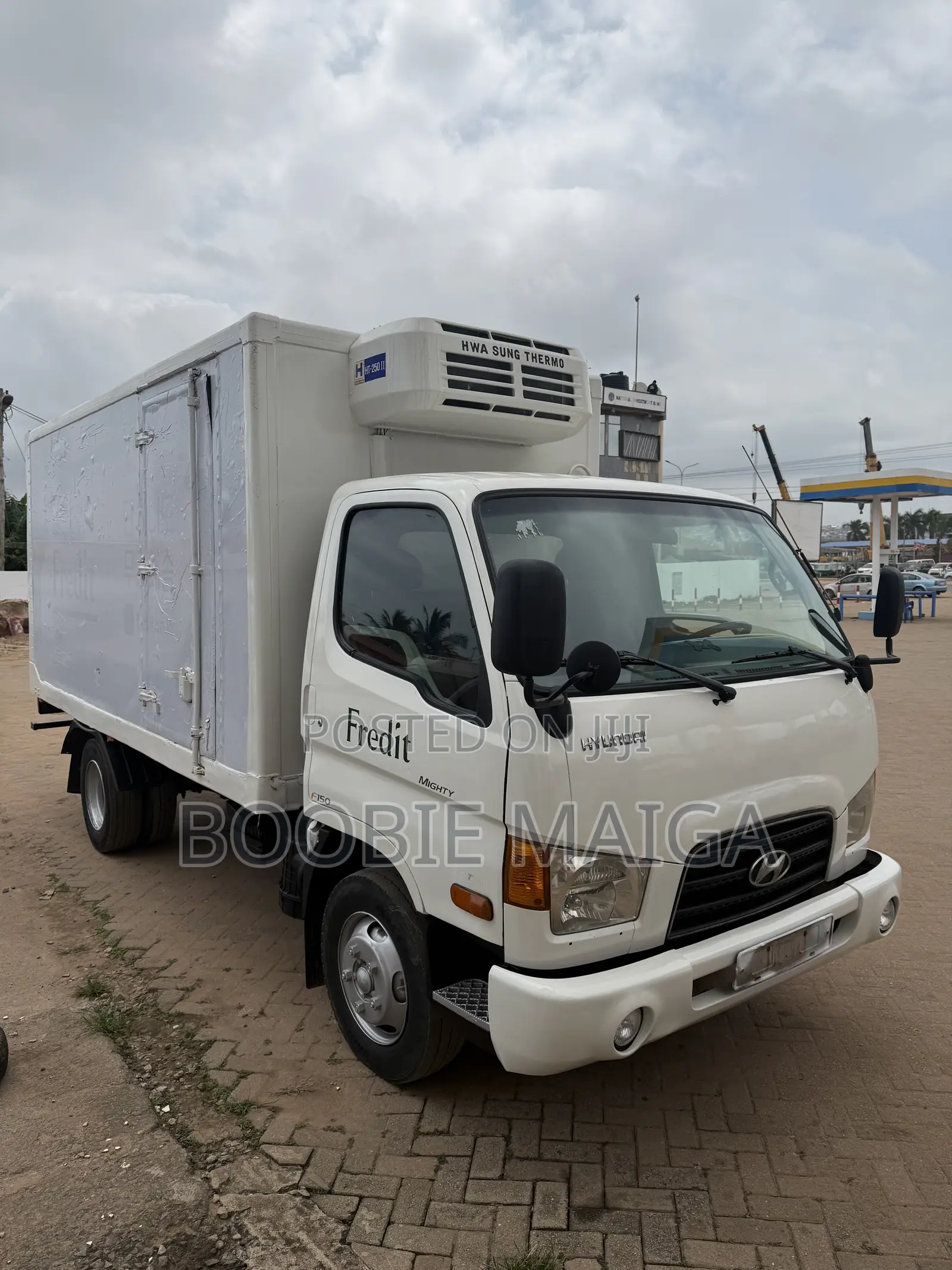Hyundai Mighty Refrigerator Truck