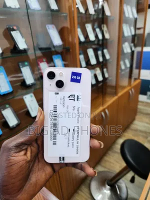 Apple iPhone 13 128 GB Pink