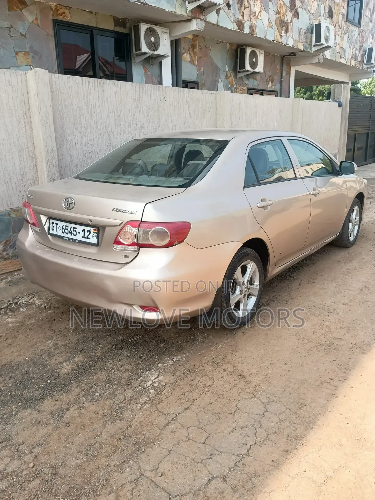 Toyota Corolla 2012 Brown