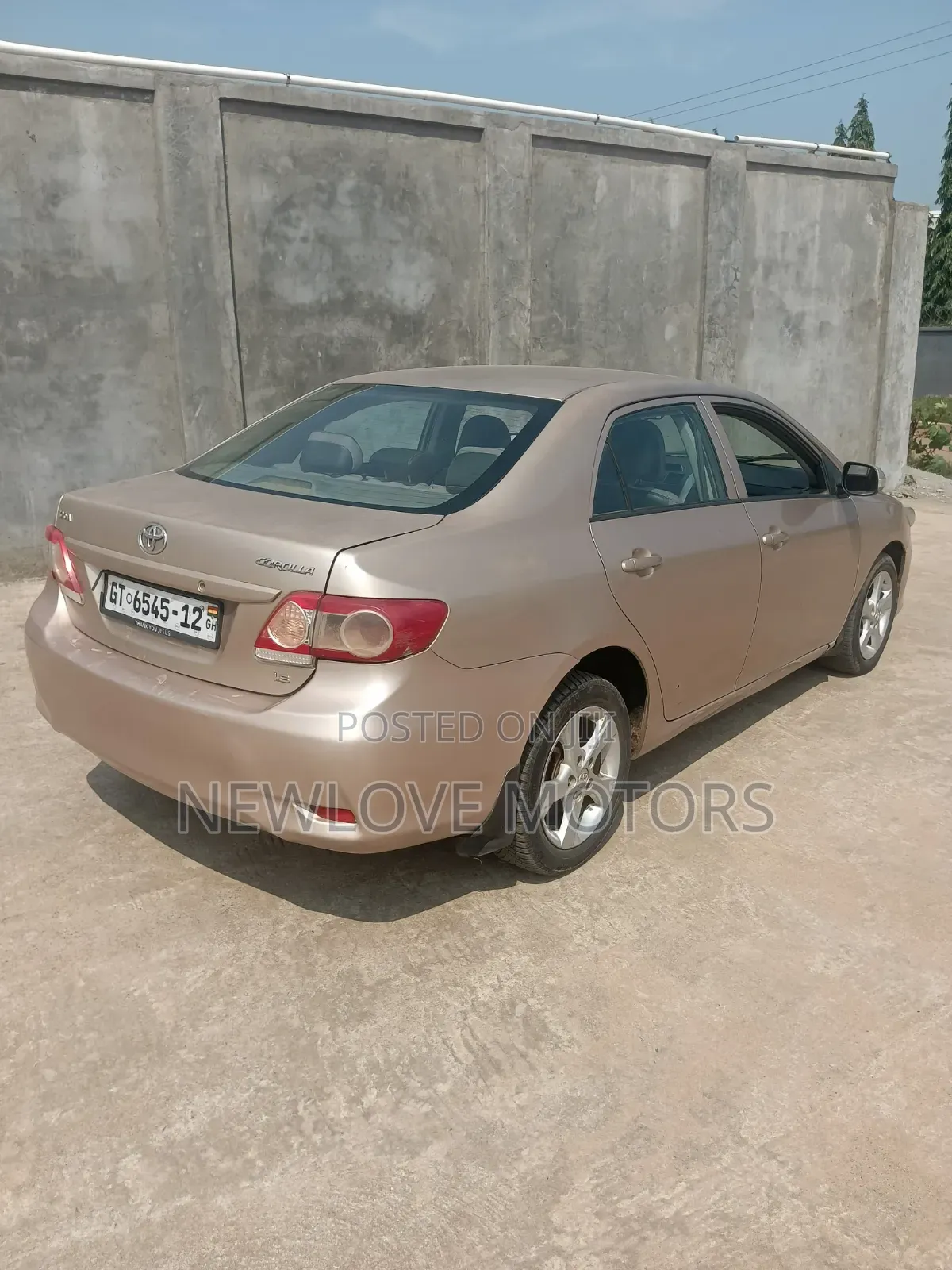 Toyota Corolla 2012 Brown