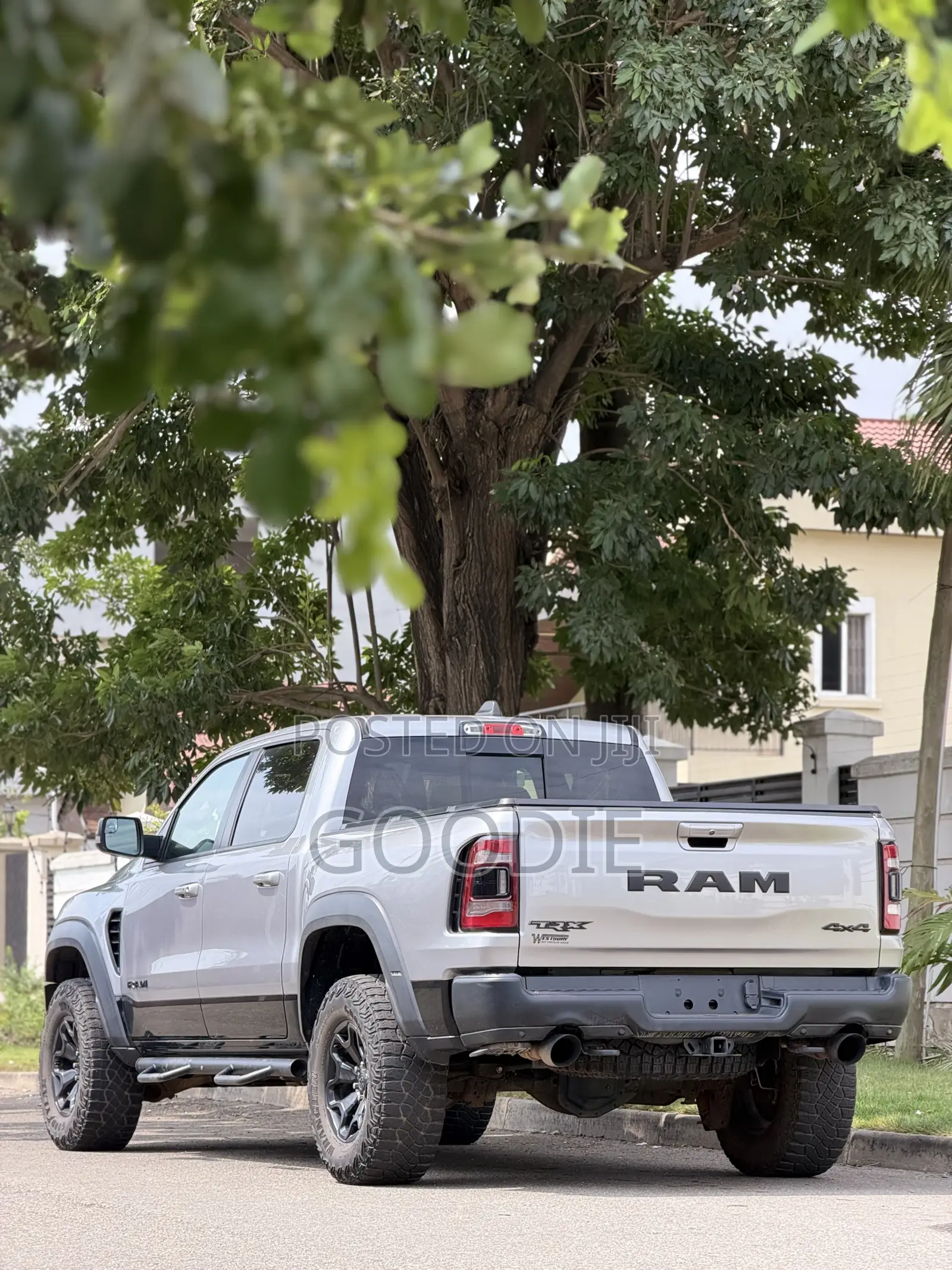 Dodge RAM 2021 Silver
