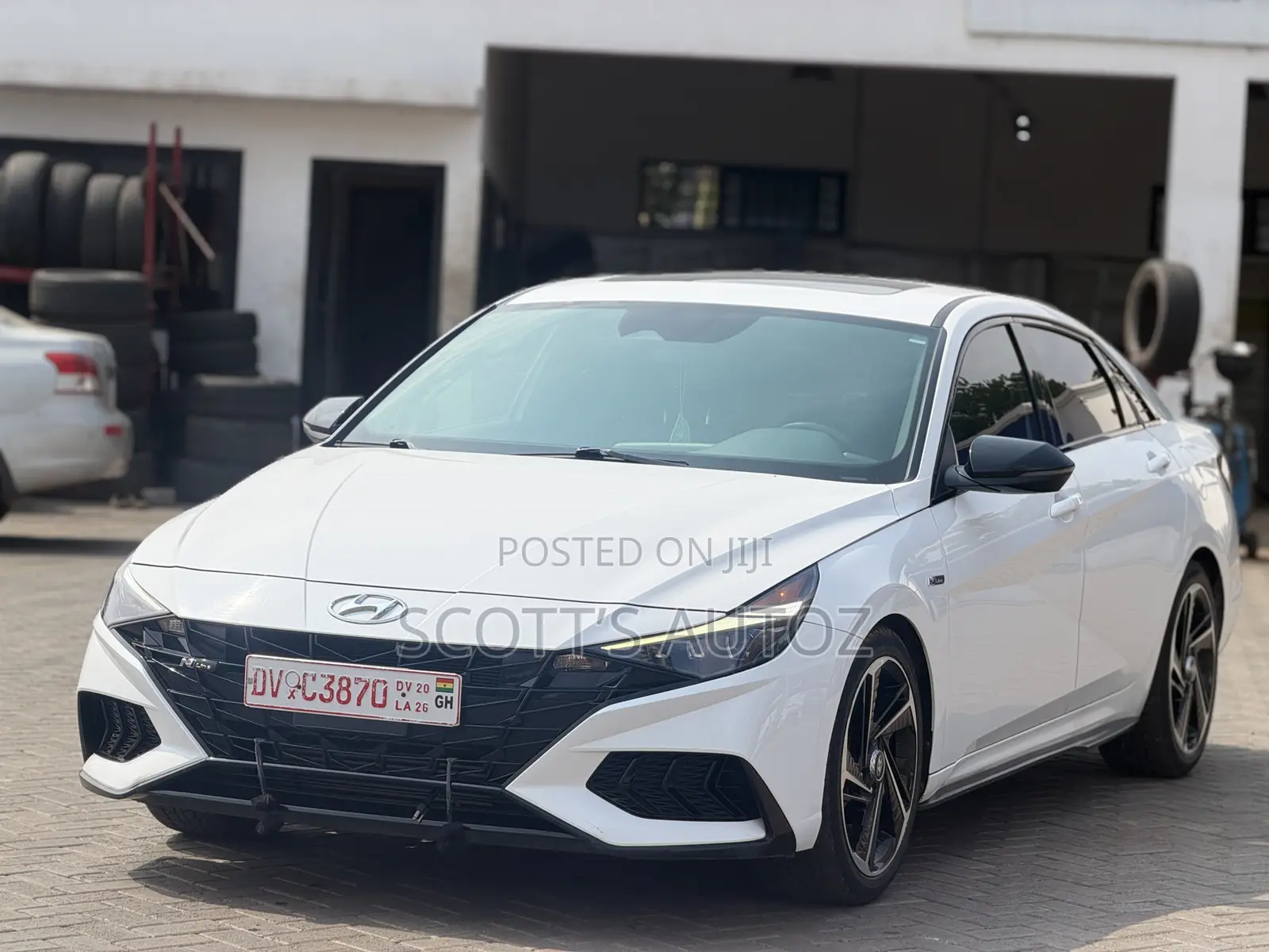 Hyundai Elantra Limited 2021 White