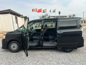 Toyota Voxy 2010 Black