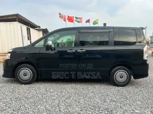 Toyota Voxy 2010 Black