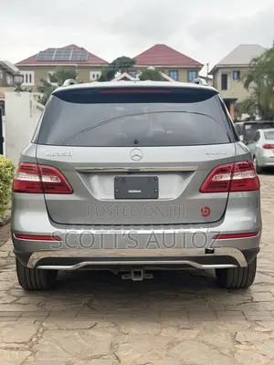 Mercedes-Benz M Class ML350 4MATIC 4dr SUV AWD (3.5L 6cyl 7A) 2015 Gray