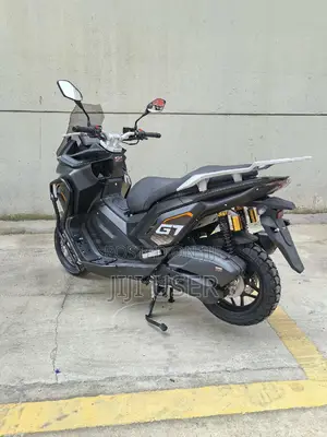 New Yamaha 2026 Black