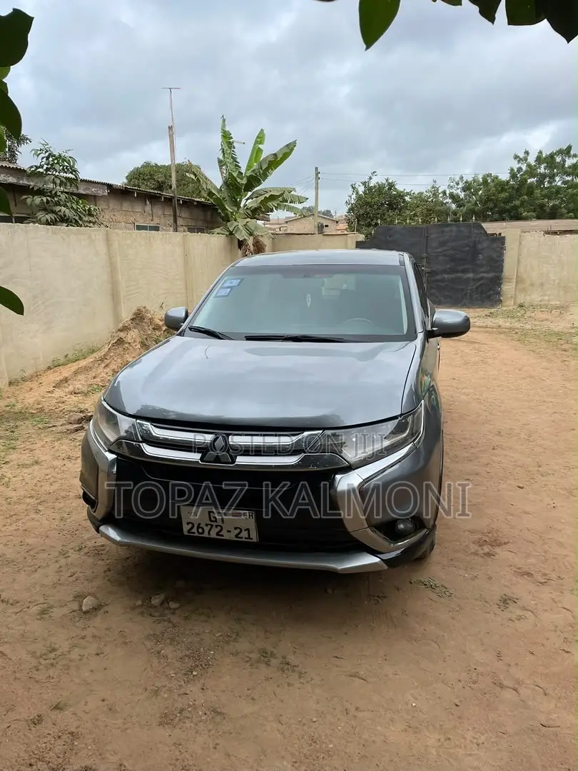 Mitsubishi Outlander 2016 Silver