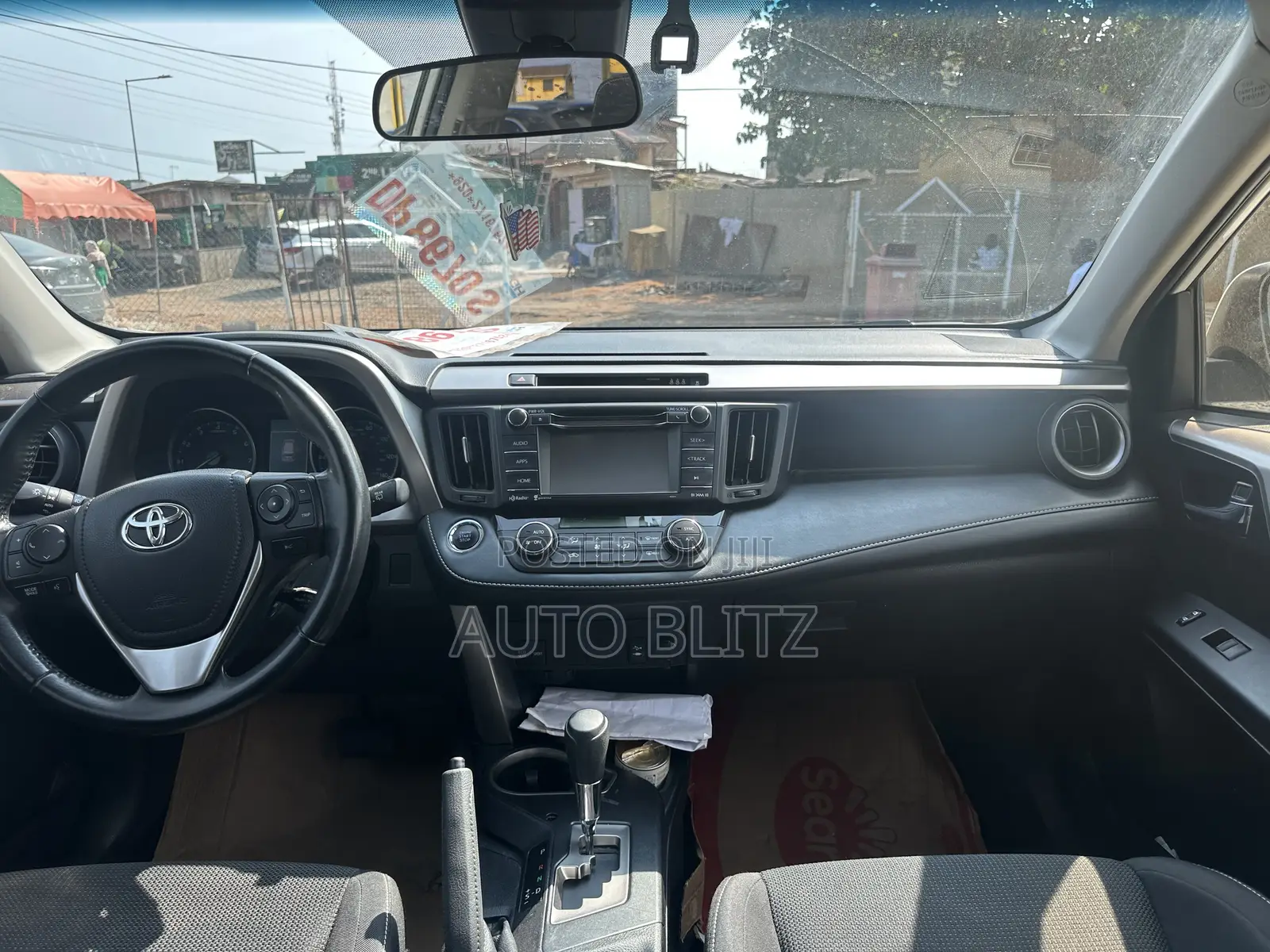 Toyota RAV4 2017 White