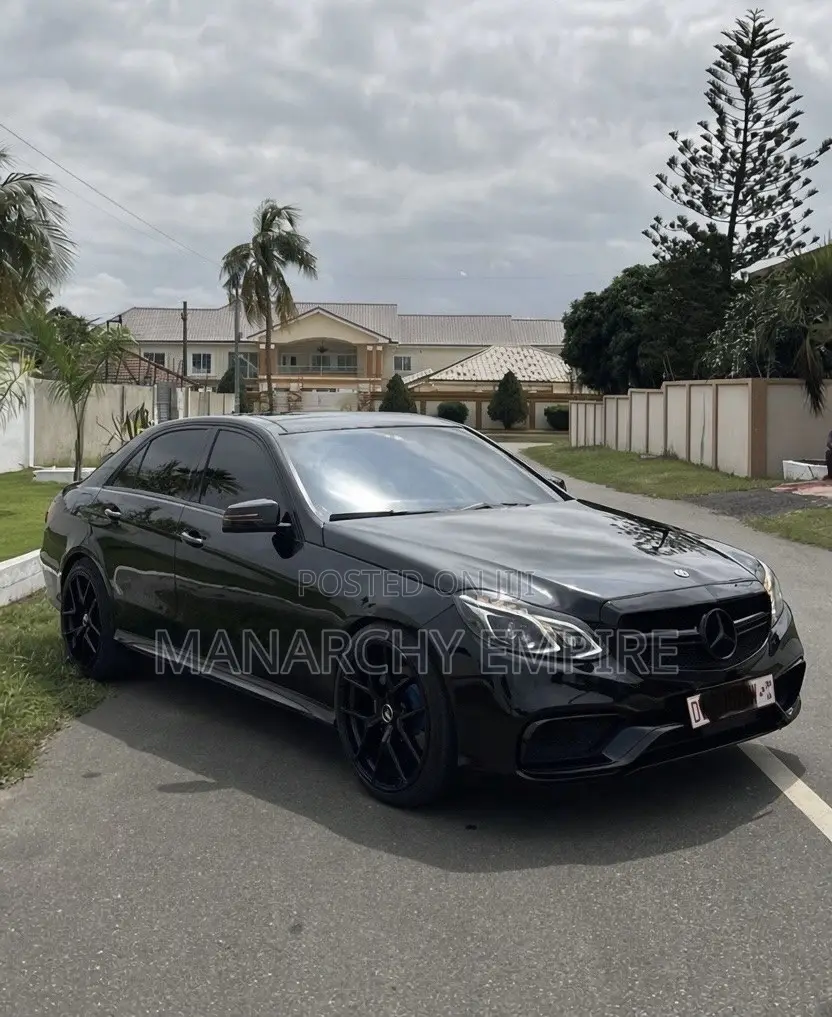Mercedes-Benz E350 Base 4Matic Sedan AWD (3.5L 6cyl 7A) 2016 Black