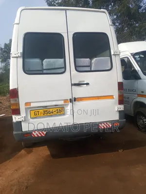 Mercedes-Benz Sprinter 2001 White