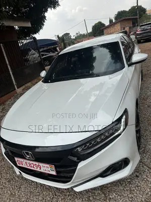 Honda Accord Sport (1.5L 4cyl Turbo CVT) 2019 White