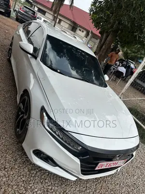 Honda Accord Sport (1.5L 4cyl Turbo CVT) 2019 White