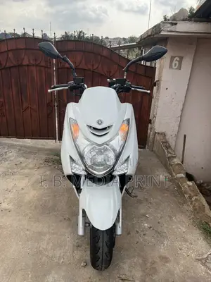 Yamaha 2017 White