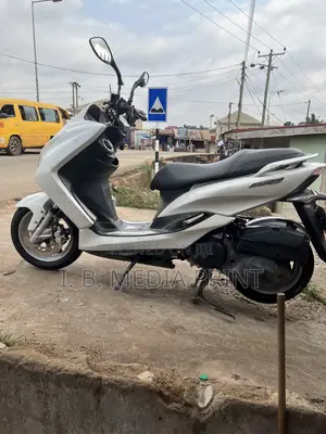 Yamaha 2017 White