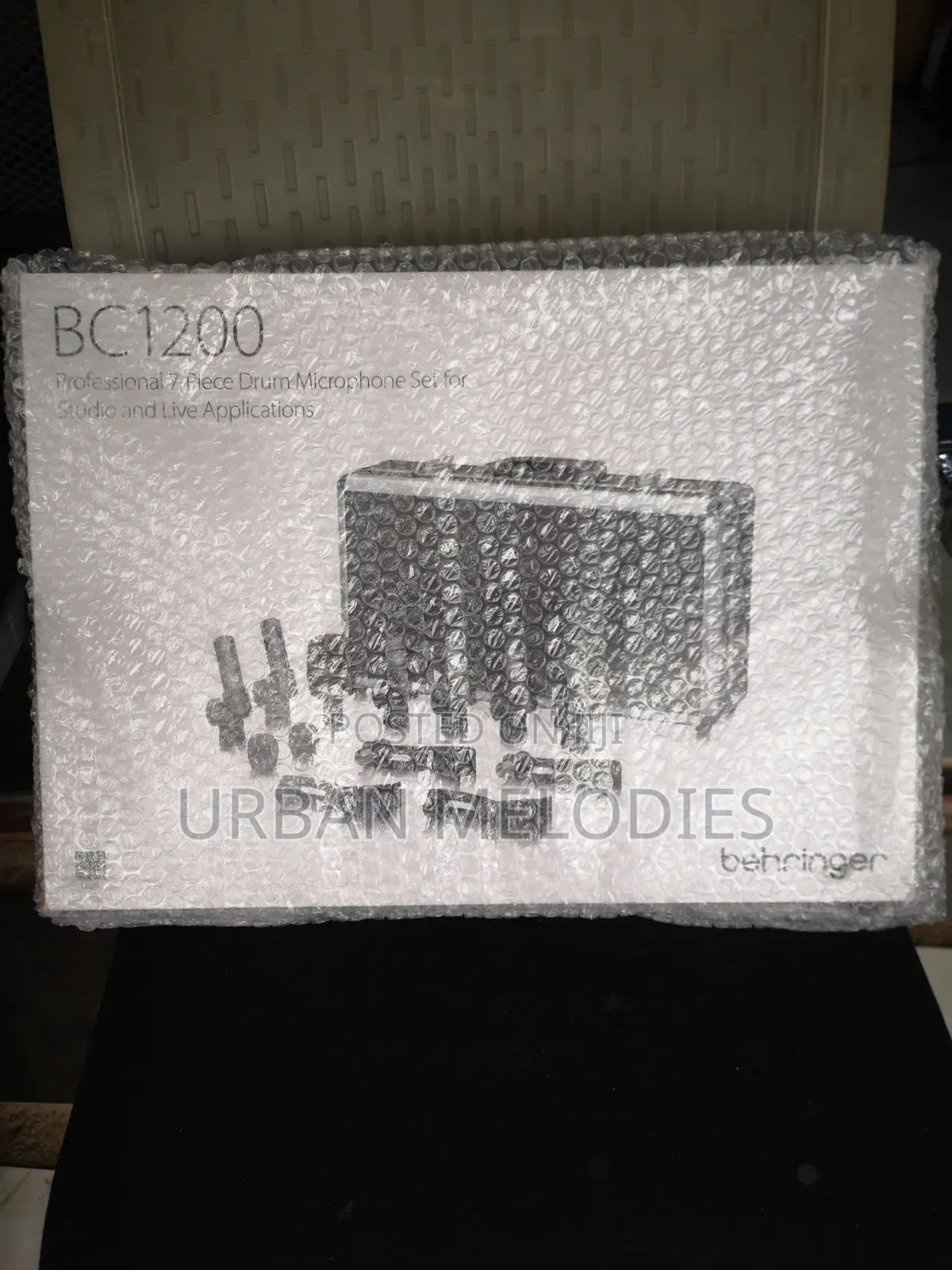 Behringer BC1200 Professional 7-Piece Drum Microphone Set.