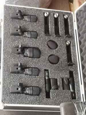 Behringer BC1200 Professional 7-Piece Drum Microphone Set.