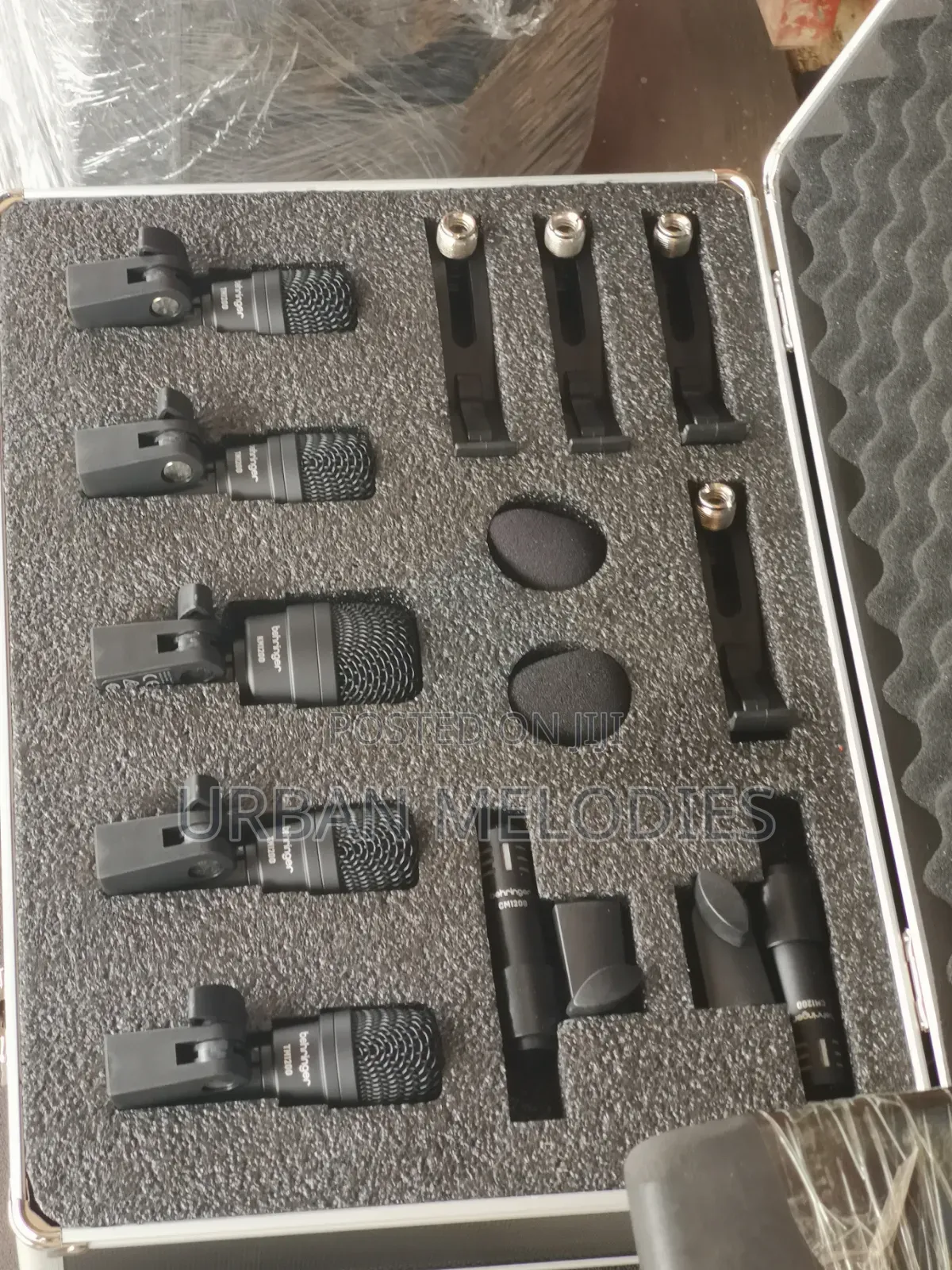 Behringer BC1200 Professional 7-Piece Drum Microphone Set.