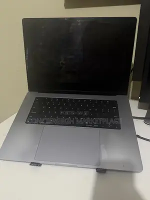 Laptop Apple MacBook Pro 2023 M2 Pro 16GB Apple M2 SSD 512GB