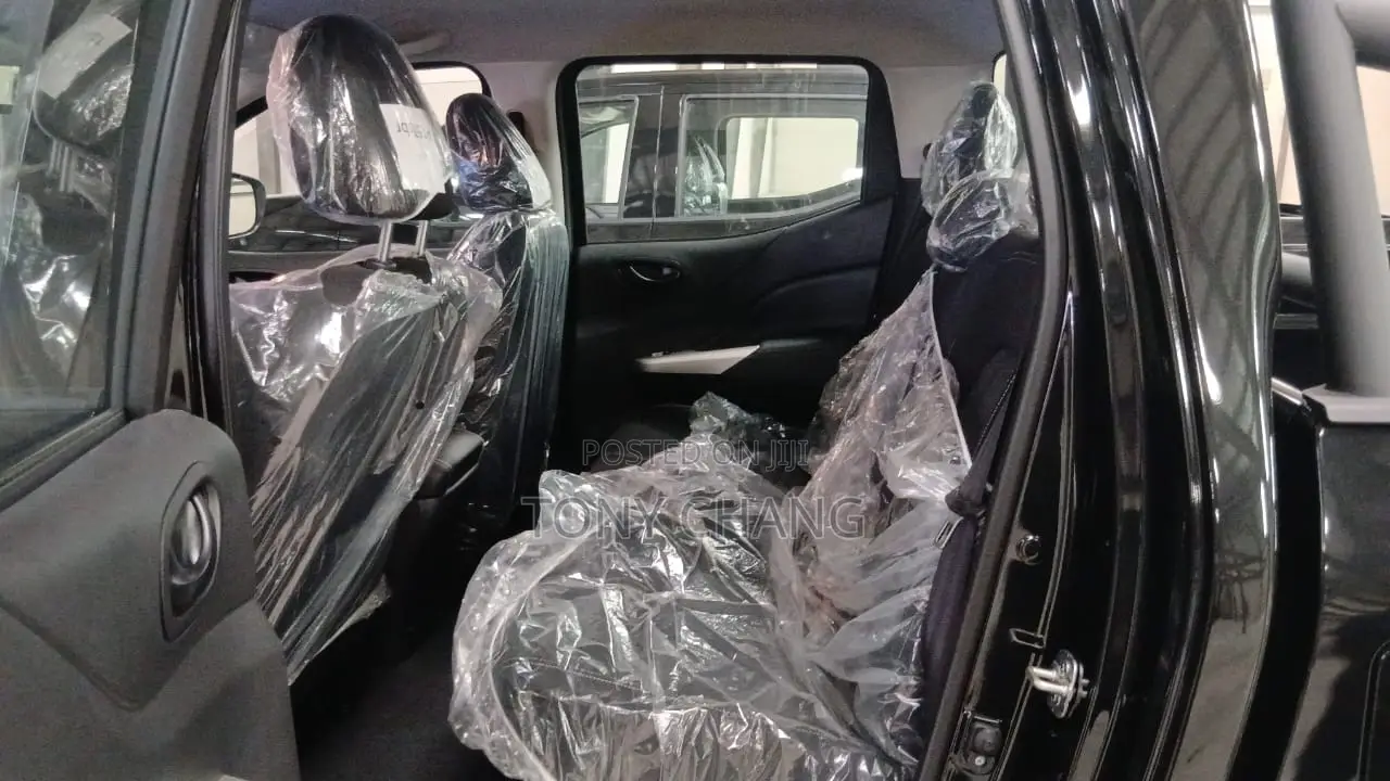 New Nissan Pick-Up 2025 Black