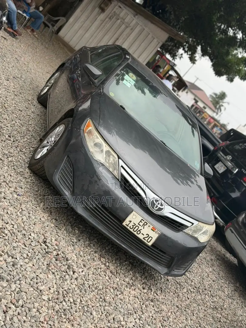 Toyota Camry 2013 Gray