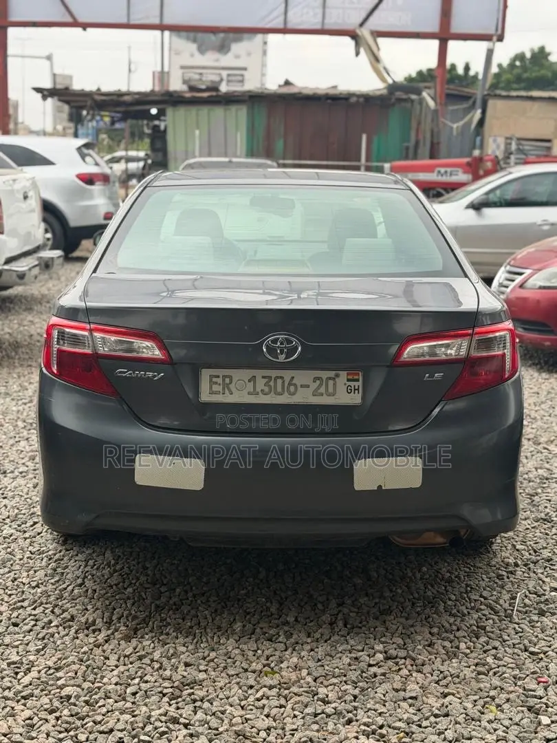 Toyota Camry 2013 Gray