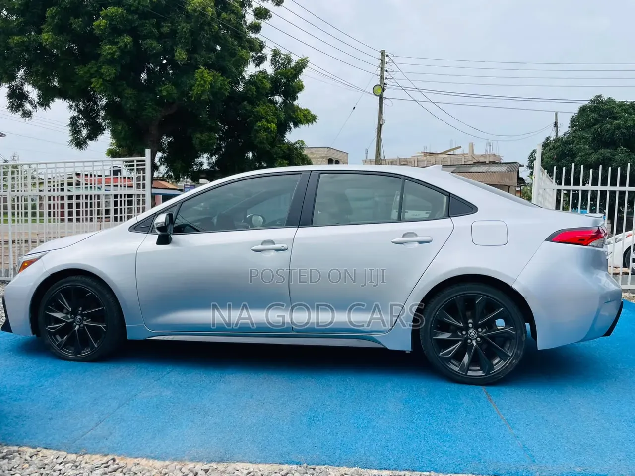 Toyota Corolla 2022 Silver