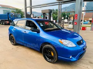 Toyota Matrix Hatchback FWD (1.8L 4cyl 5M) 2007 Blue