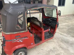 TVS King Cargo 2024 Red
