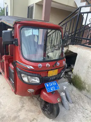 TVS King Cargo 2024 Red