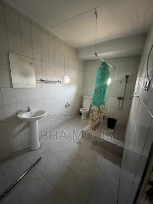 3bdrm Apartment in Achimota for rent