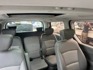 Hyundai Starex 2015 Black