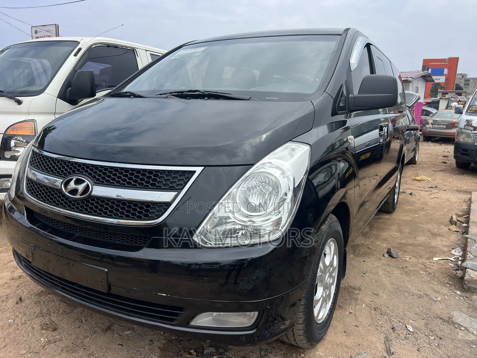 Hyundai Starex 2015 Black