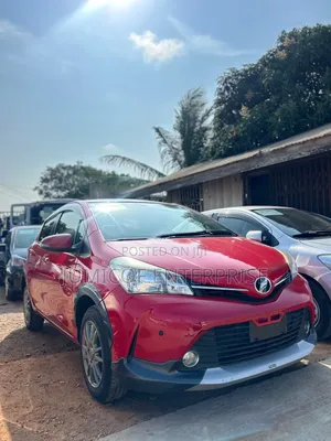 Toyota Vitz 2015 Red