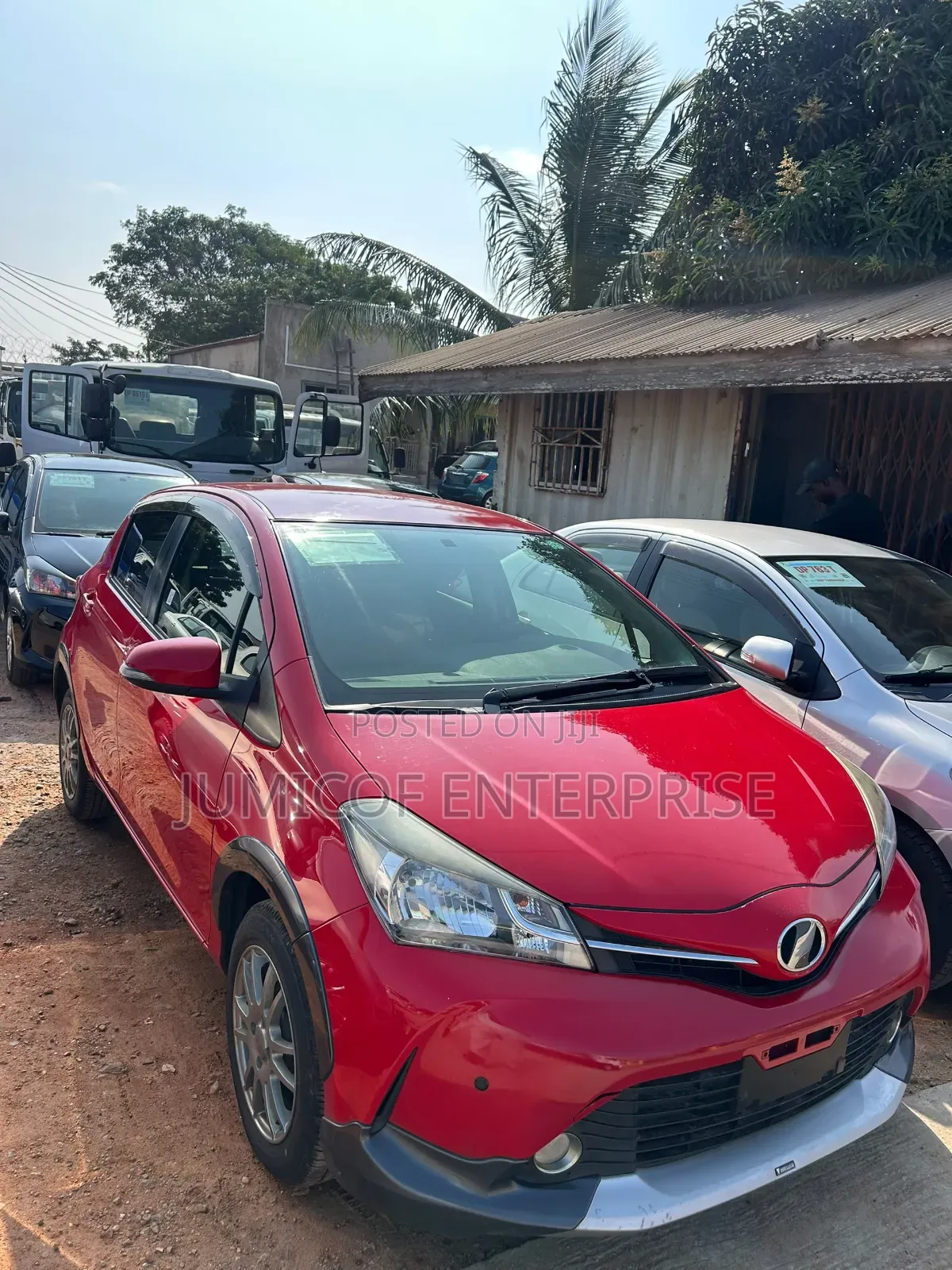 Toyota Vitz 2015 Red