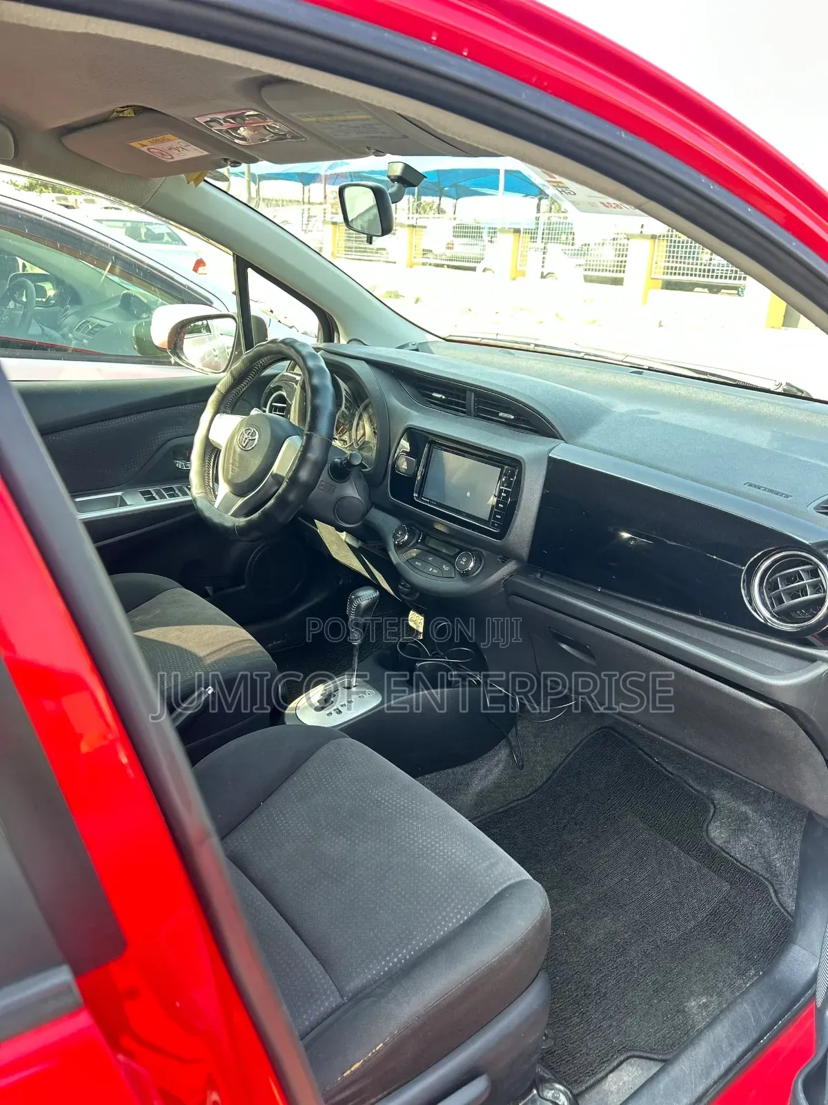 Toyota Vitz 2015 Red