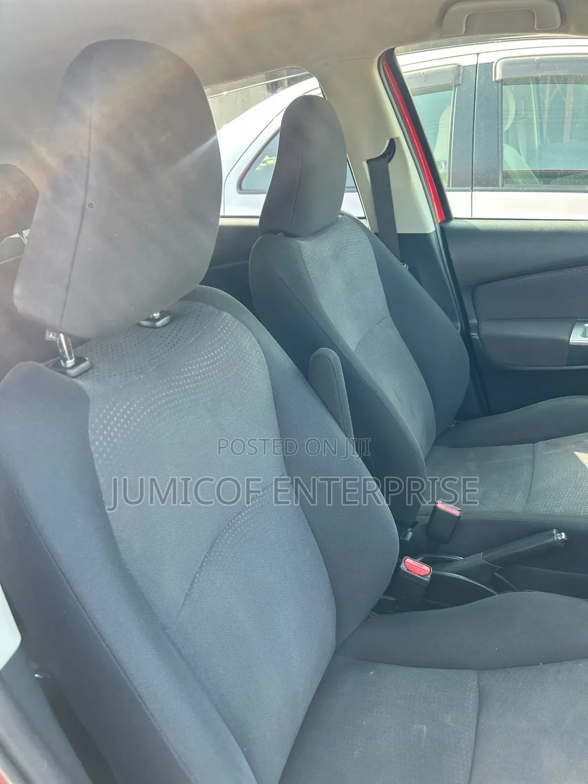 Toyota Vitz 2015 Red