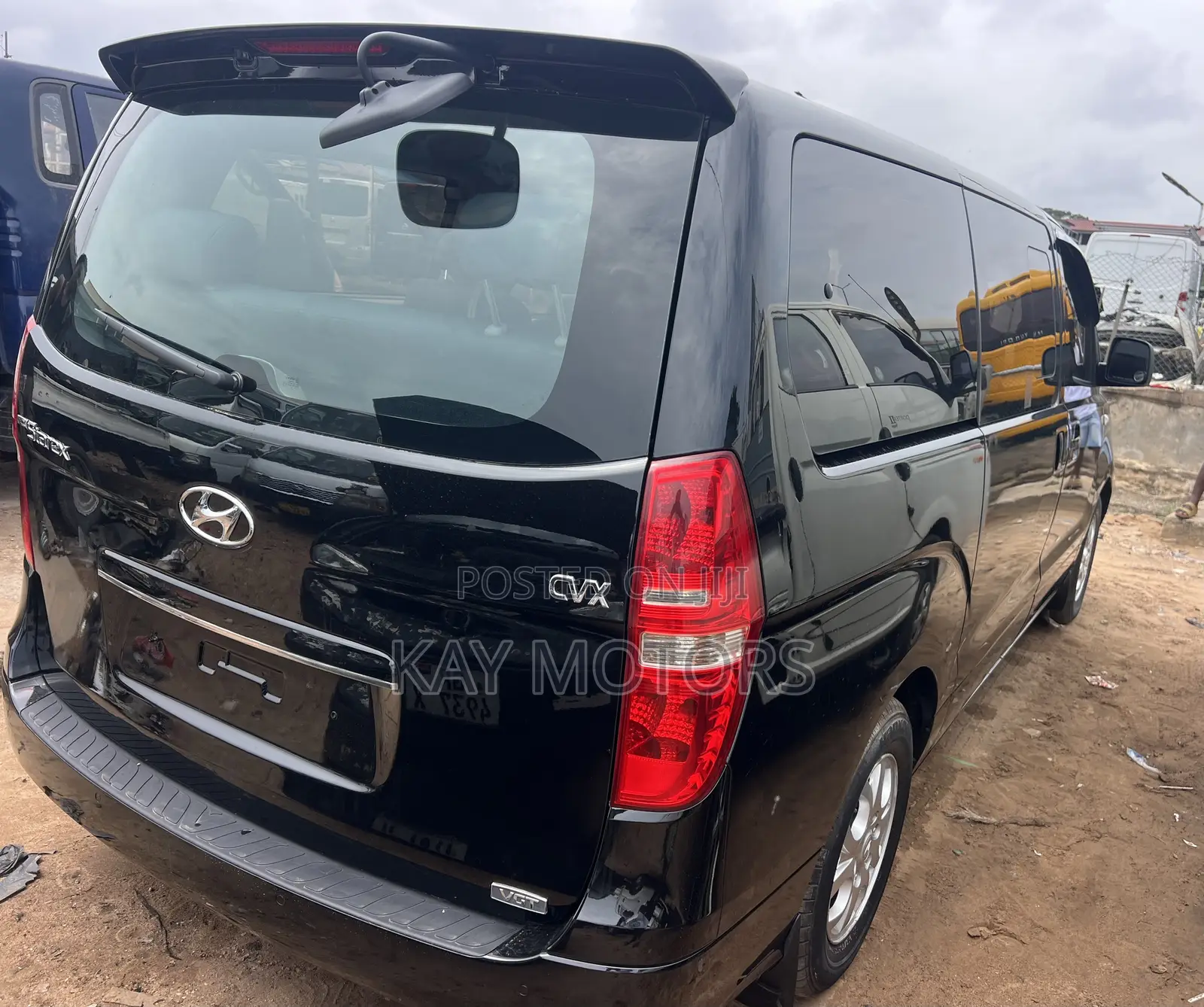 Hyundai Starex 2015 Black