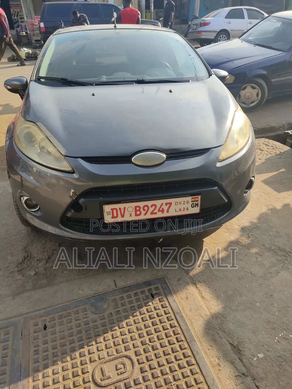 Ford Fiesta SE Hatchback 2011 Gray