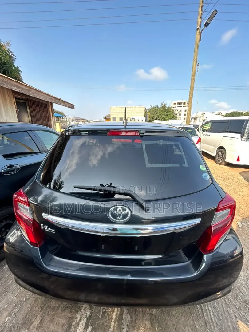 Toyota Vitz 2015 Black