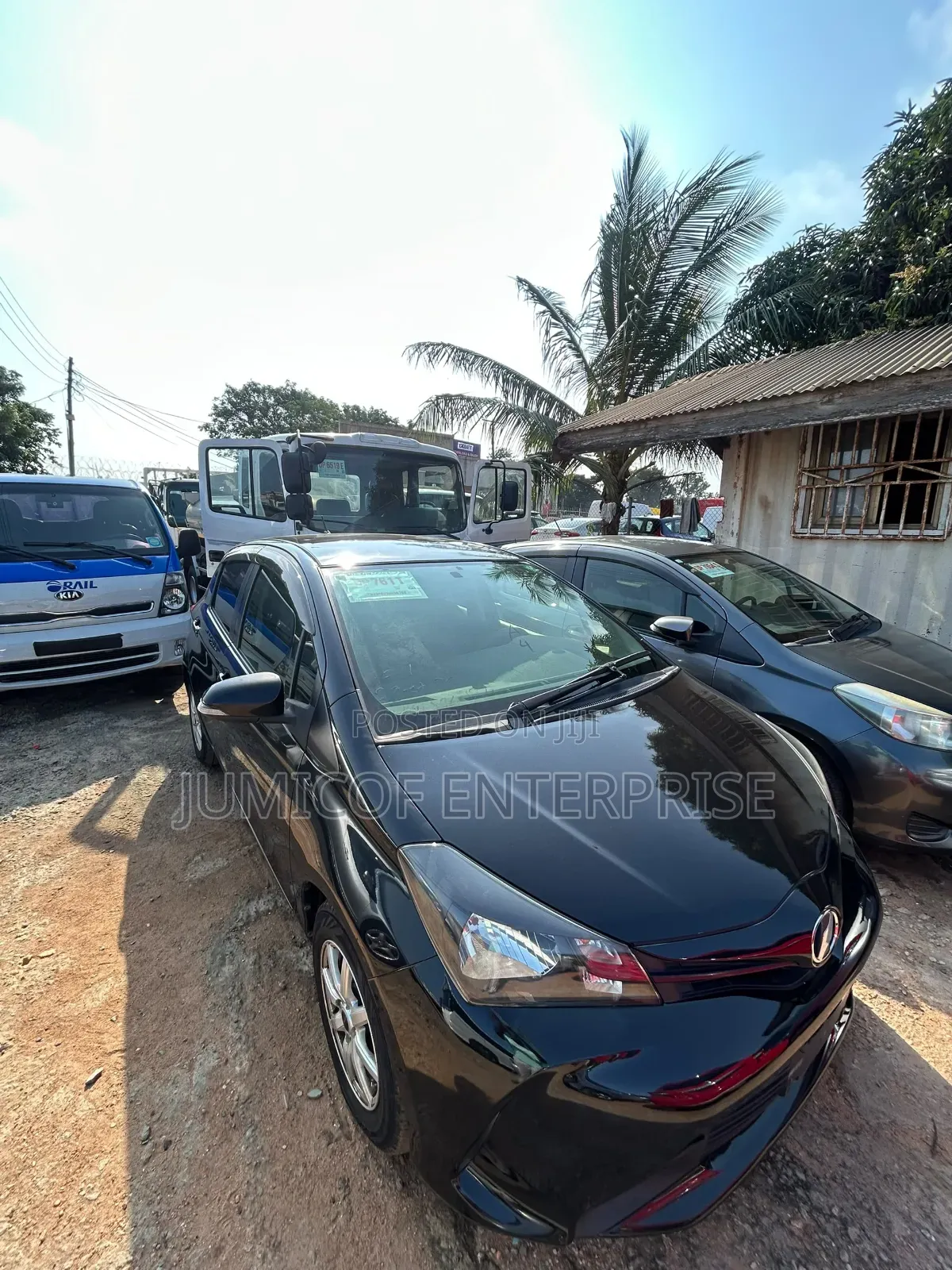Toyota Vitz 2015 Black