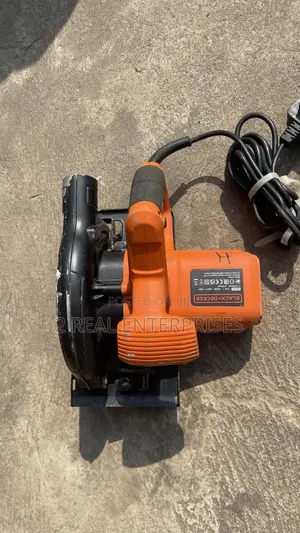 Black and Decker Circular Saw 1200W