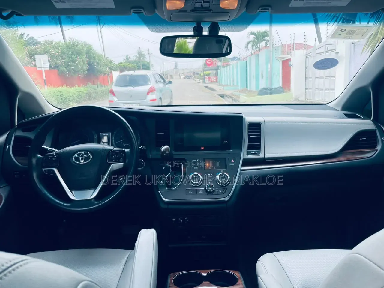 Toyota Sienna 2016 Gray