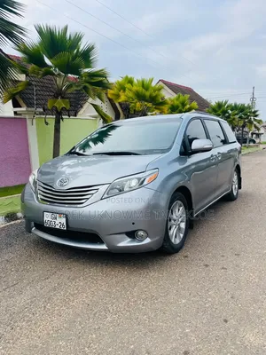 Toyota Sienna 2016 Gray