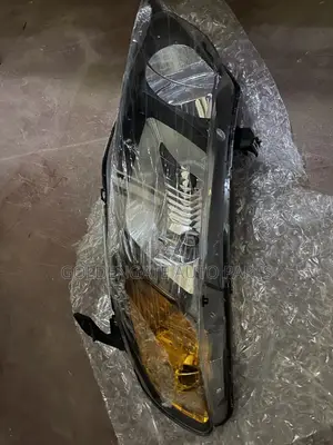 Honda Civic 2006 to 2011 Headlight Pair