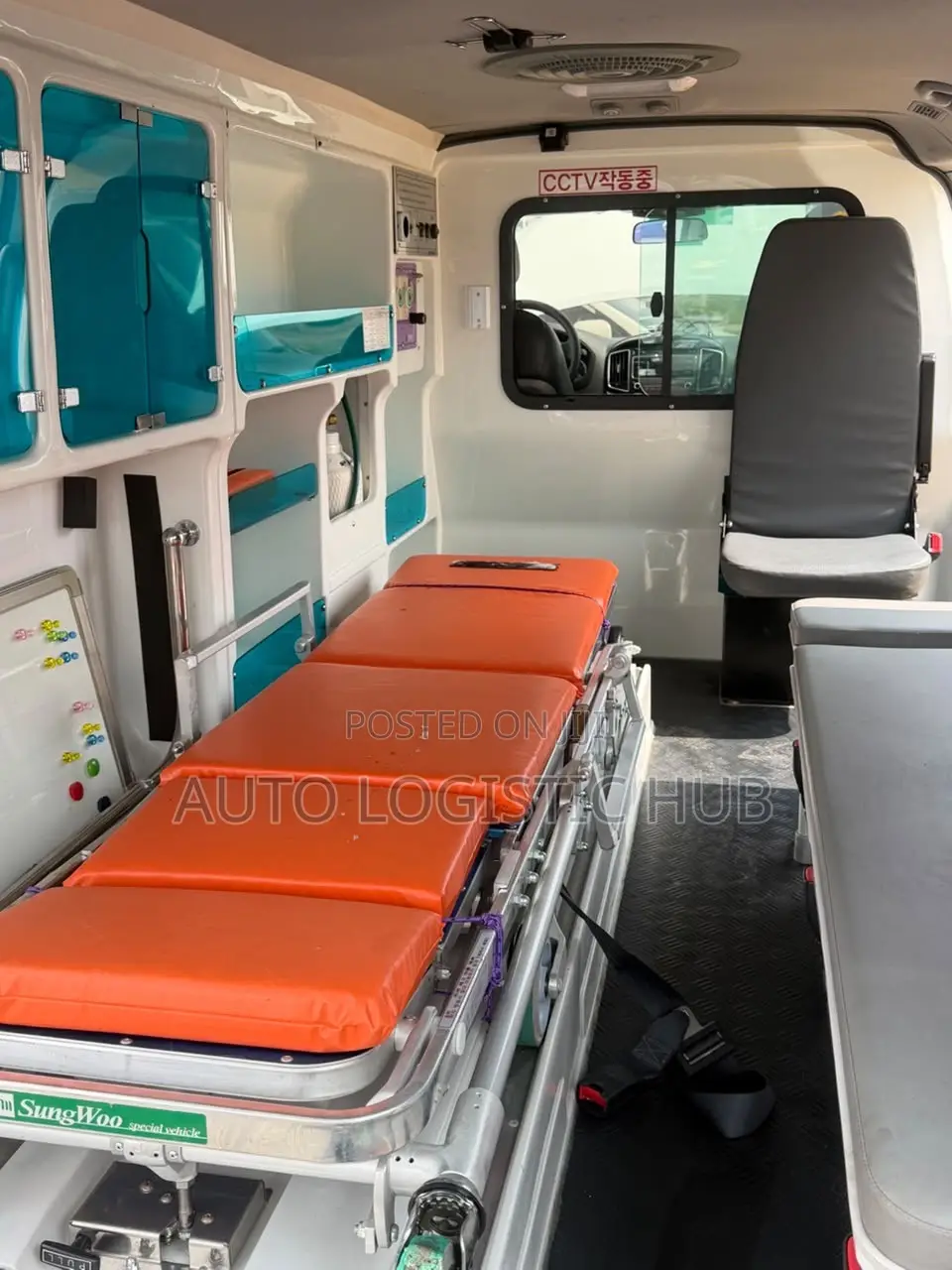Hyundai H1 2019 White