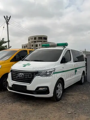 Hyundai H1 2019 White