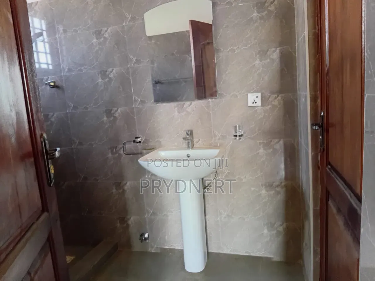 2bdrm Apartment in Peace Be, Community 25 for rent